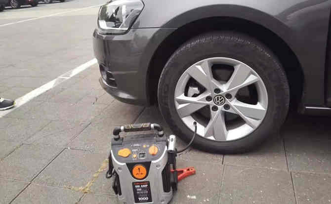 丹凤汽车搭电案例