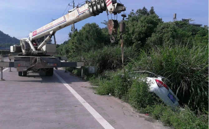 丹凤重载吊车救援